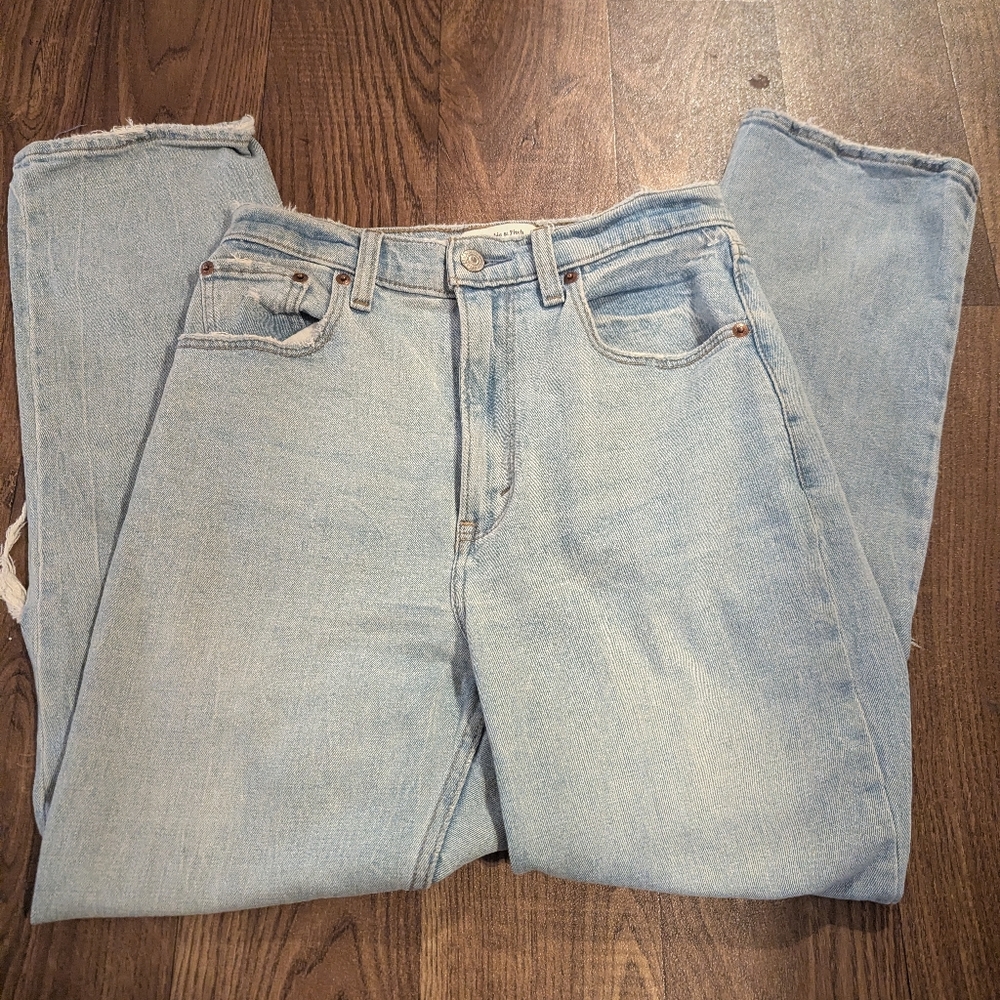 Abercrombie & Fitch Women High Rise Light Blue Jeans - Picture 1 of 8